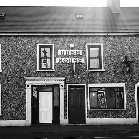 Bush House Accommodation - The Distillery بوشميلس المظهر الخارجي الصورة