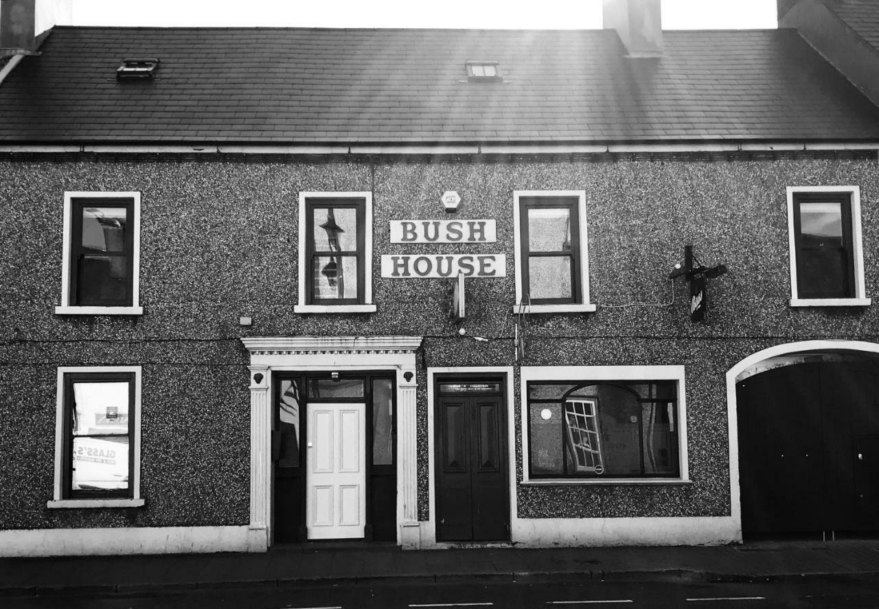 Bush House Accommodation - The Distillery بوشميلس المظهر الخارجي الصورة
